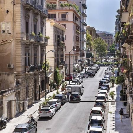 Ferienwohnung Al Politeama Palermo Exterior foto