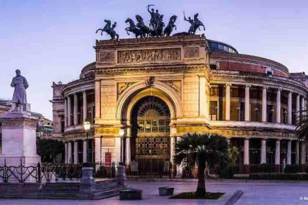 Ferienwohnung Al Politeama Palermo Exterior foto